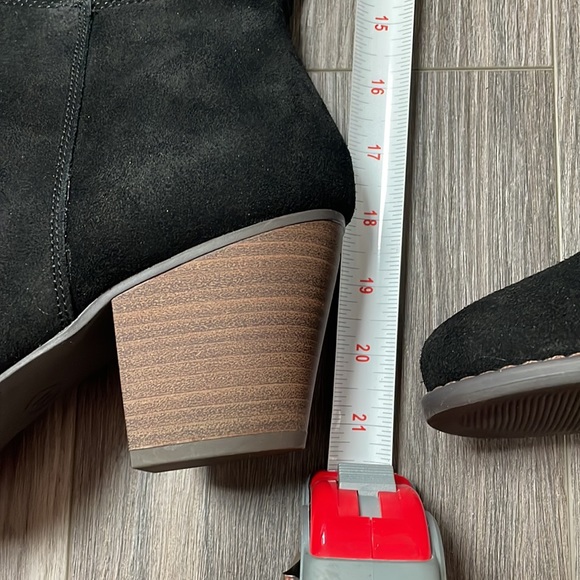 Knee faux suede boots - Picture 3 of 5